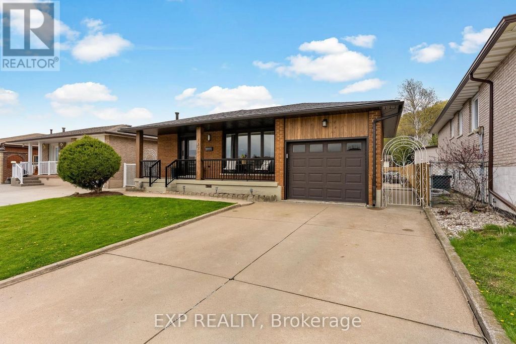 142 Marcella Crescent, Hamilton (gershome)