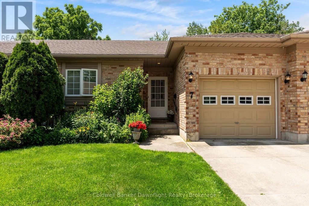 7 Brookside Place, South Huron (exeter)