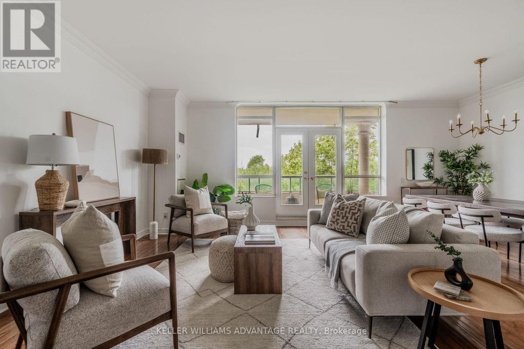 321 - 9 Boardwalk Drive, Toronto (the Beaches)