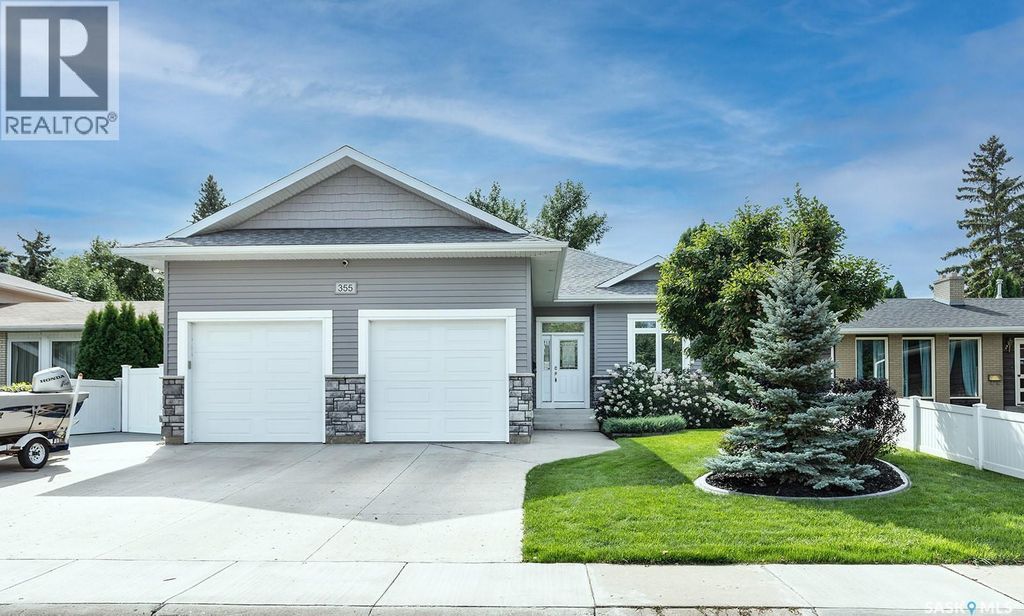 355 Coppermine Crescent, Saskatoon