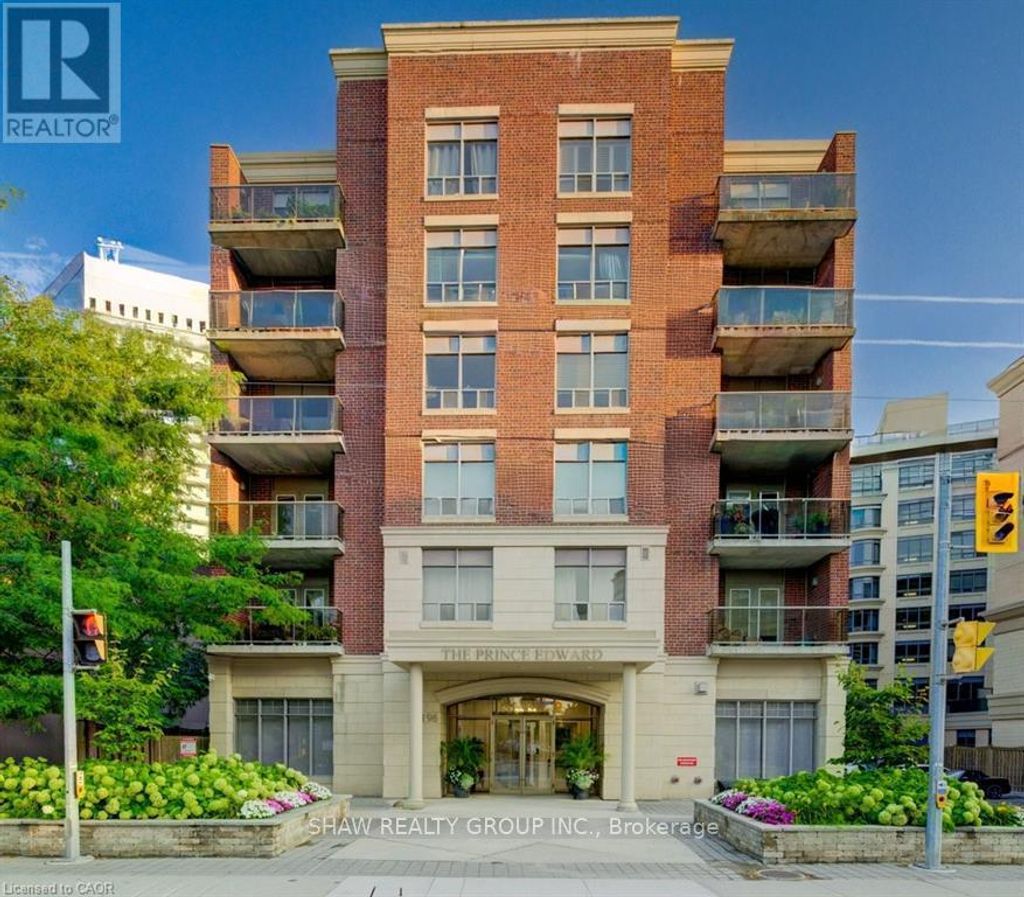 309 - 4196 Dundas Street, Toronto (edenbridge-Humber Valley)