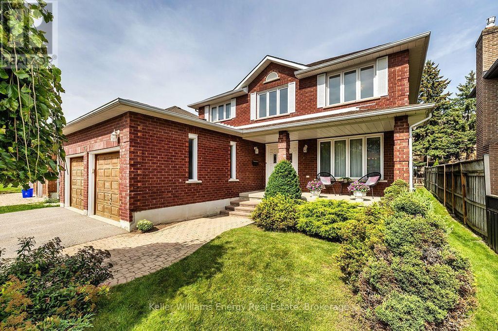 75 Waverly Street N, Oshawa (mclaughlin)