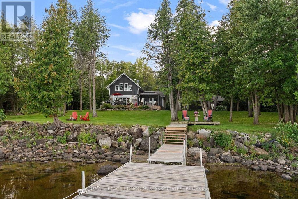 106 Whites Beach Trail, Whitewater Region