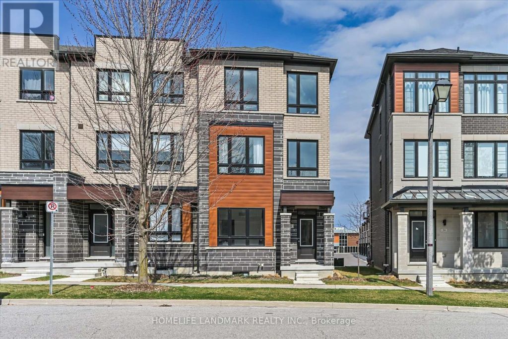 34 Carole Bell Way, Markham (berczy)