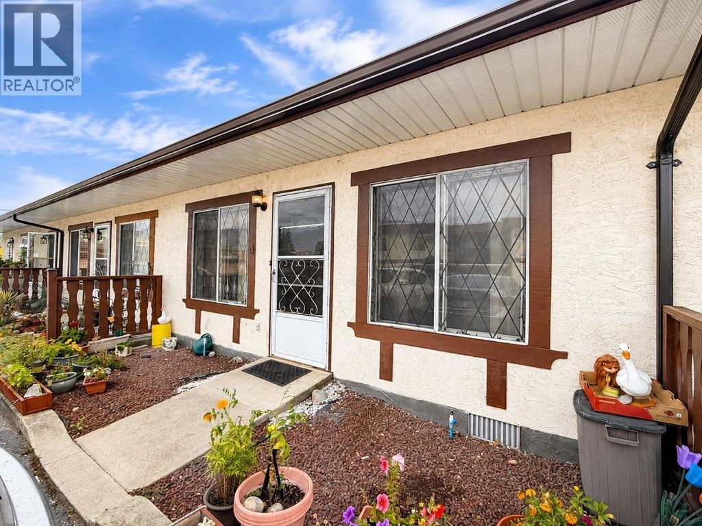 5869 Main Street Unit# 4, Oliver