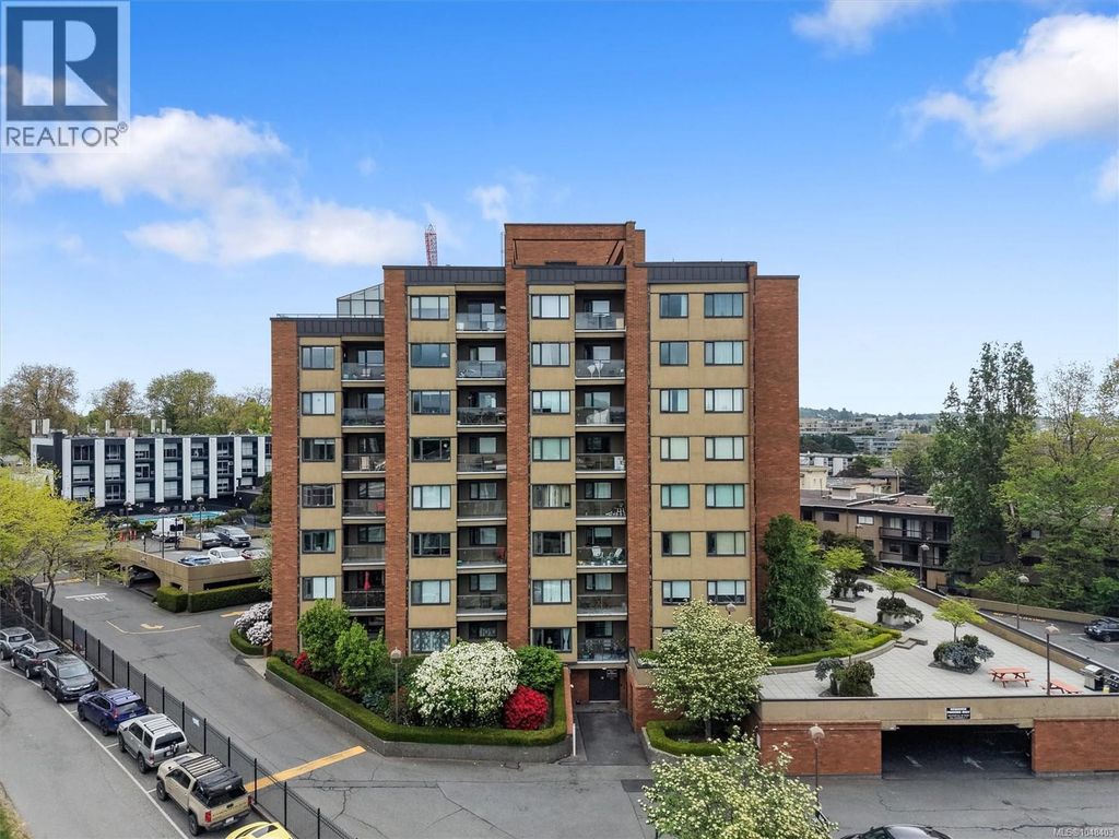 104 103 Gorge Rd E, Victoria