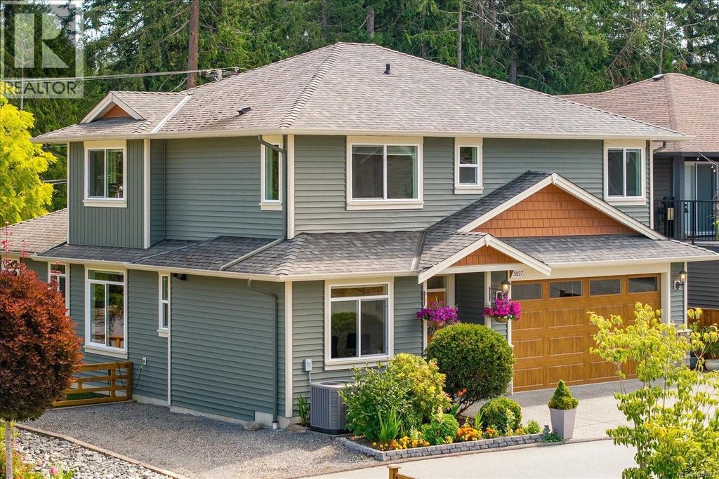 3827 Jingle Pot Rd, Nanaimo