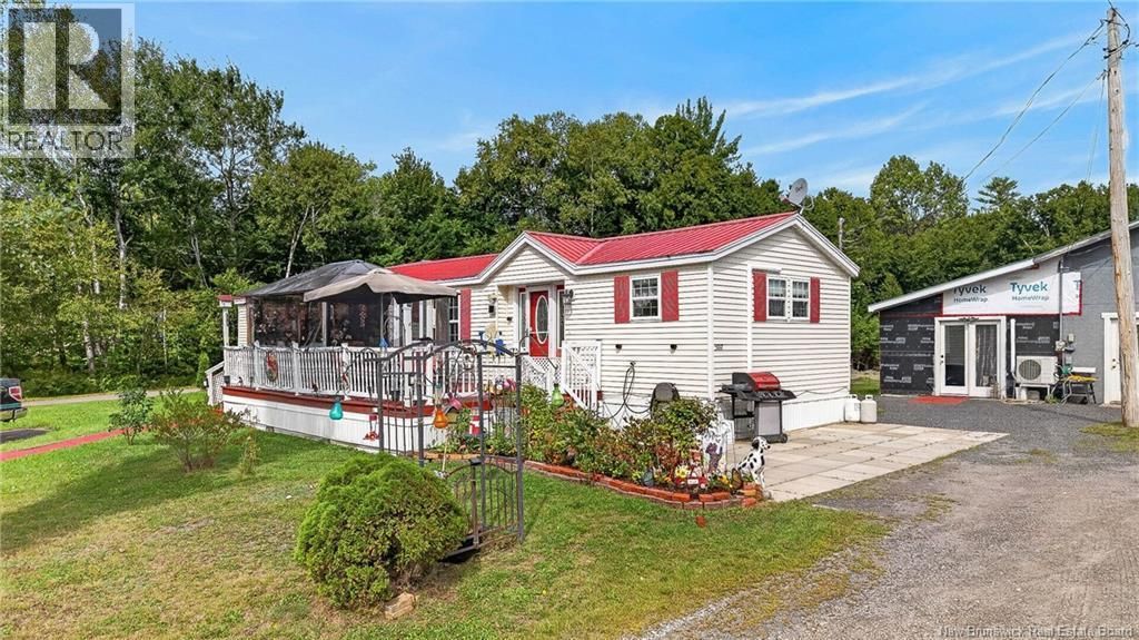 5017 Route 127, Chamcook