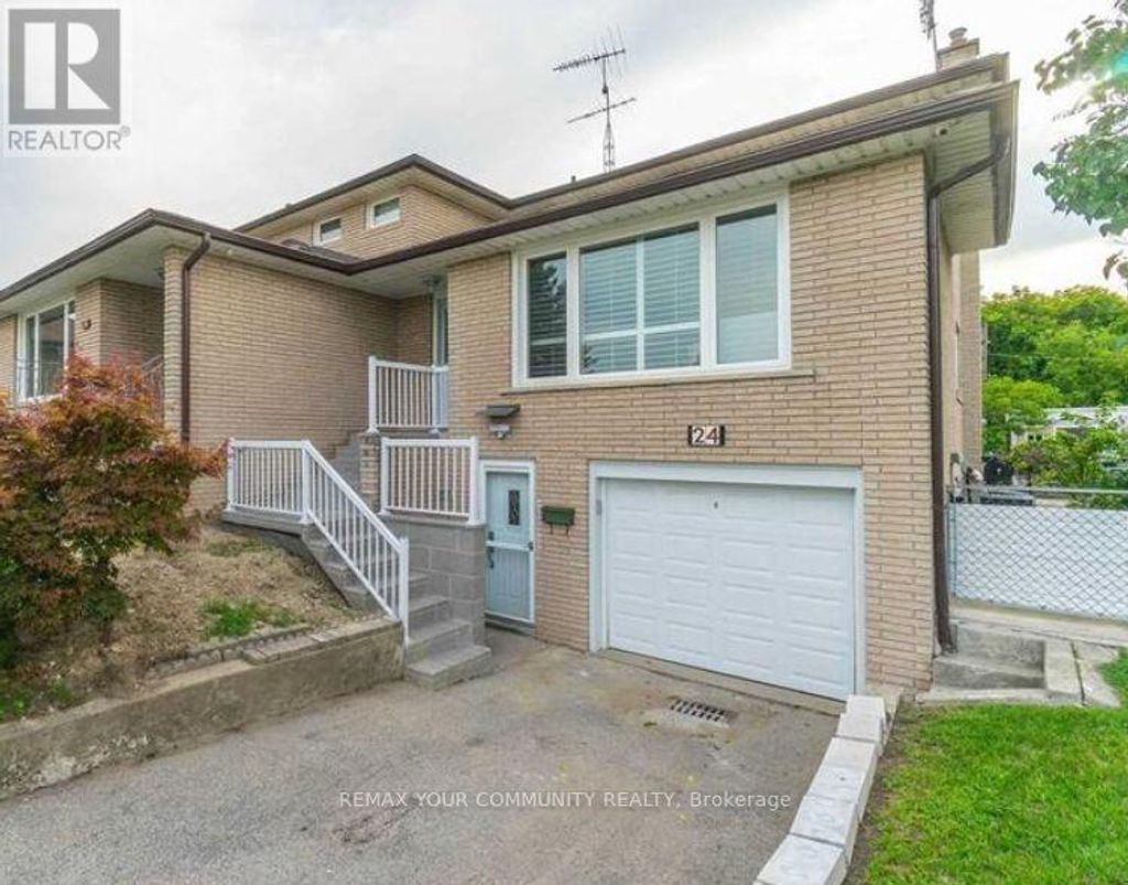 Lower - 24 Sombrero Court, Toronto (humber Summit)