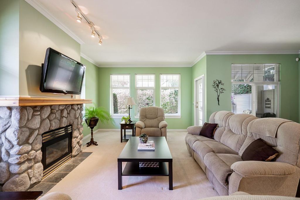 69 15037 58 Avenue, Surrey