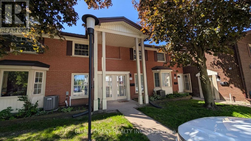 36 Arbour Glen Crescent, London East (east A)