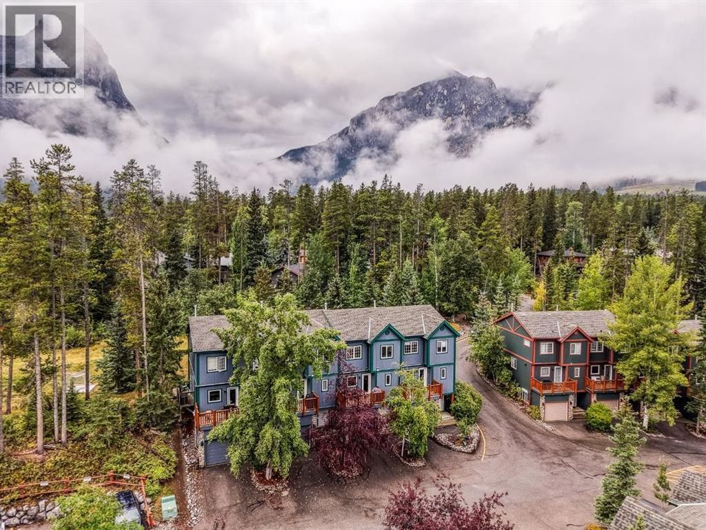 27, 1022 Rundleview Drive, Canmore