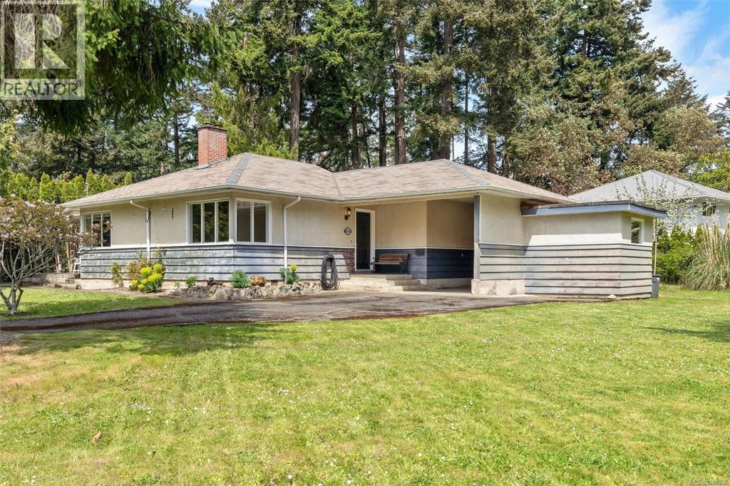 4047 Haro Rd, Saanich