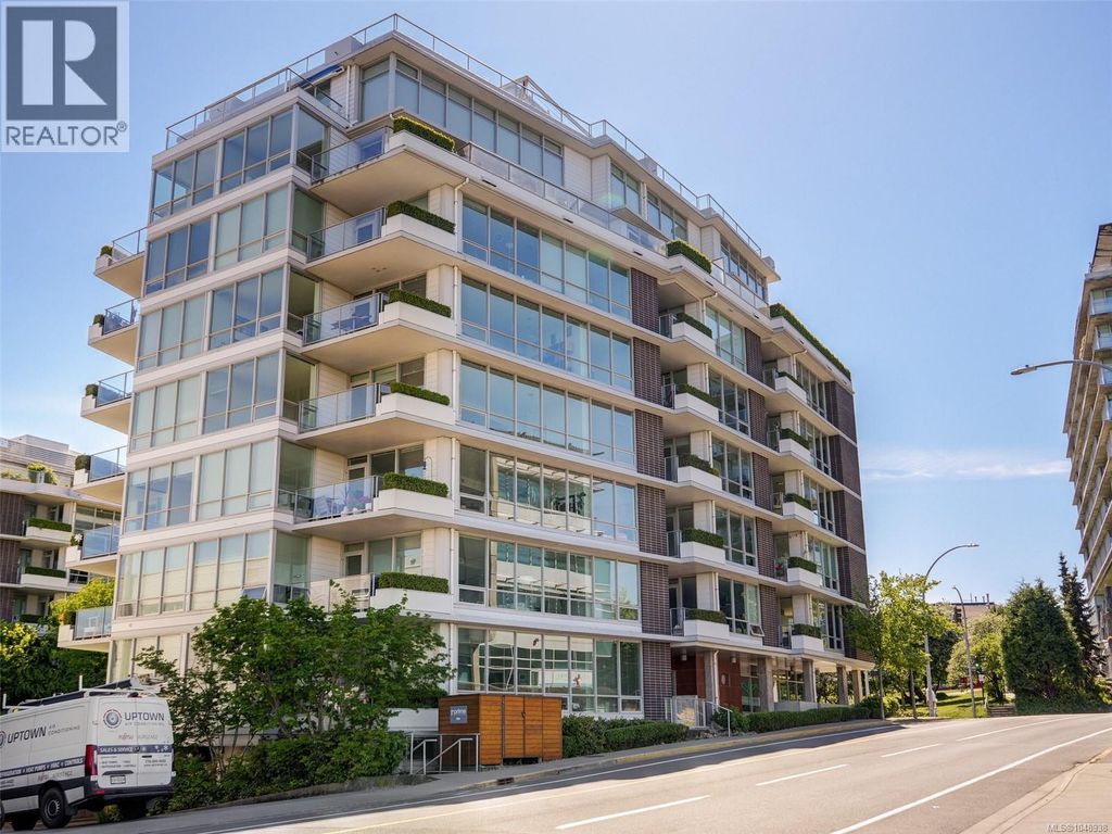 105 399 Tyee Rd, Victoria