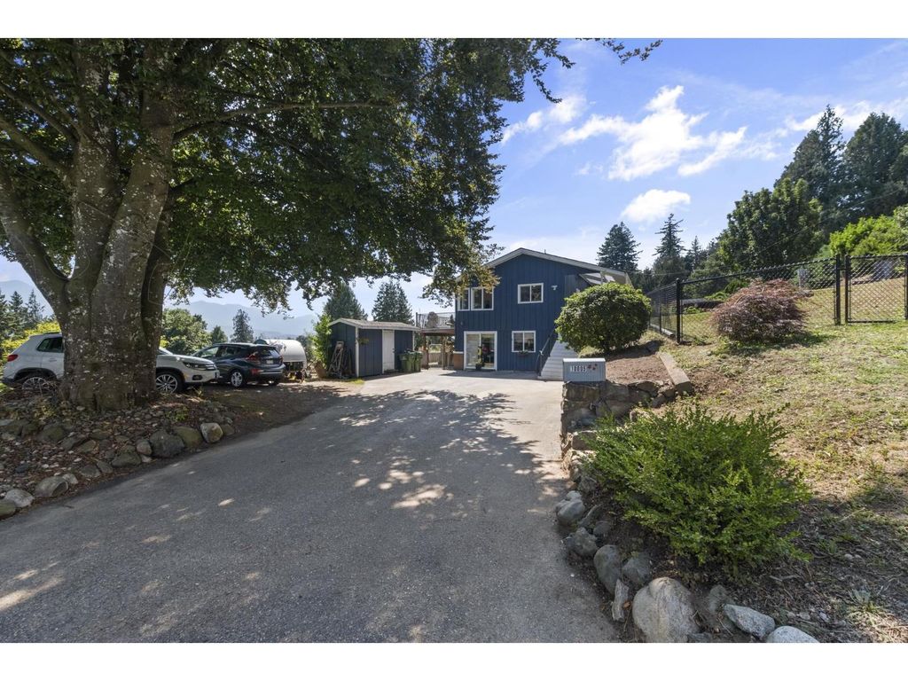 10005 Kenswood Drive|little Mountain, Chilliwack