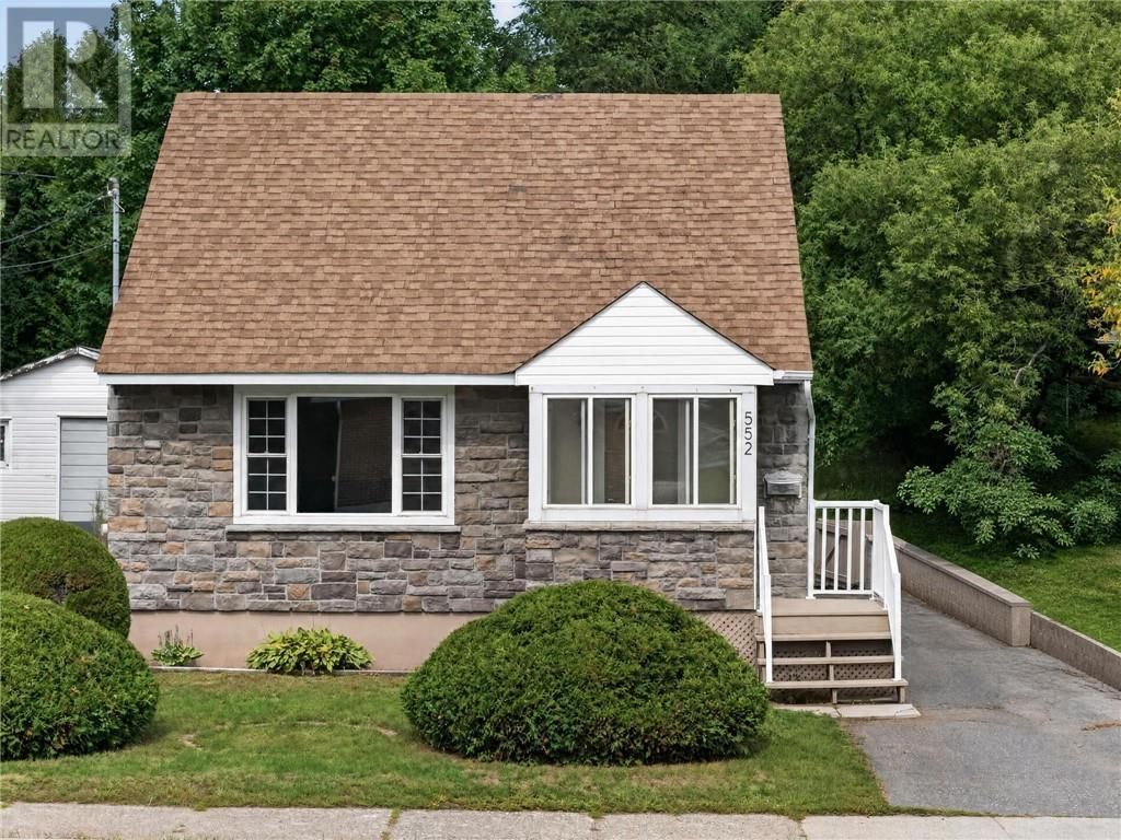 552 Pine Street, Sudbury