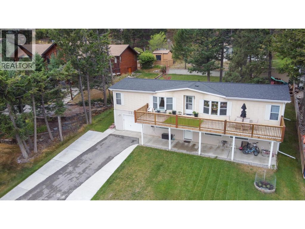 1336 11th Avenue, Invermere