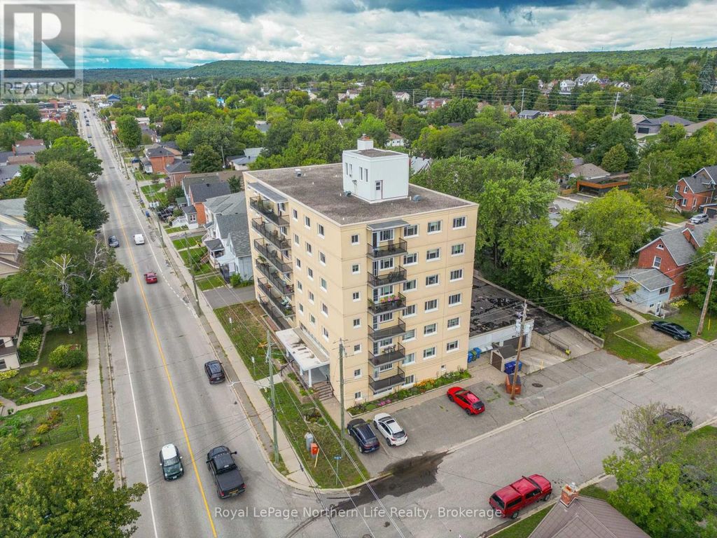 202 - 810 Main Street W, North Bay (west End)