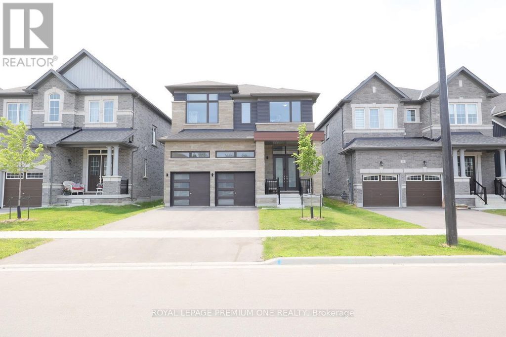 13 Simona Avenue, Wasaga Beach