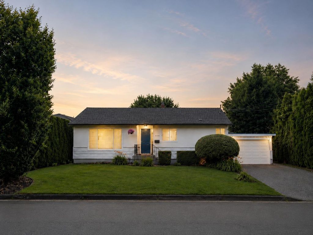 9335 Woodbine Street|chilliwack Proper East, Chilliwack