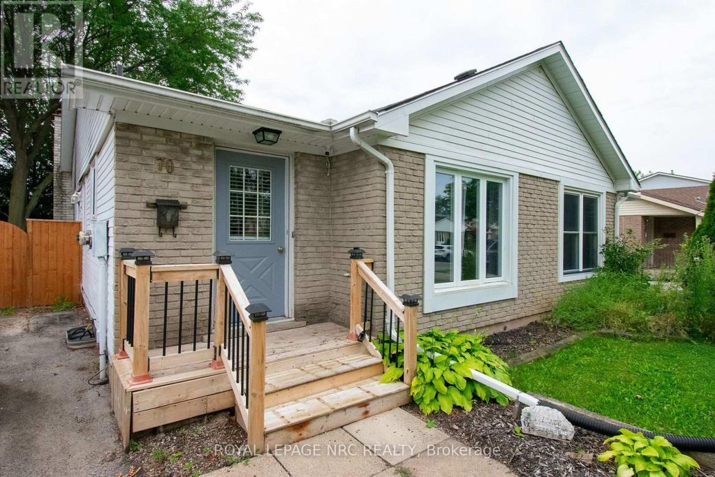 70 Oxford Street, St. Catharines (secord Woods)