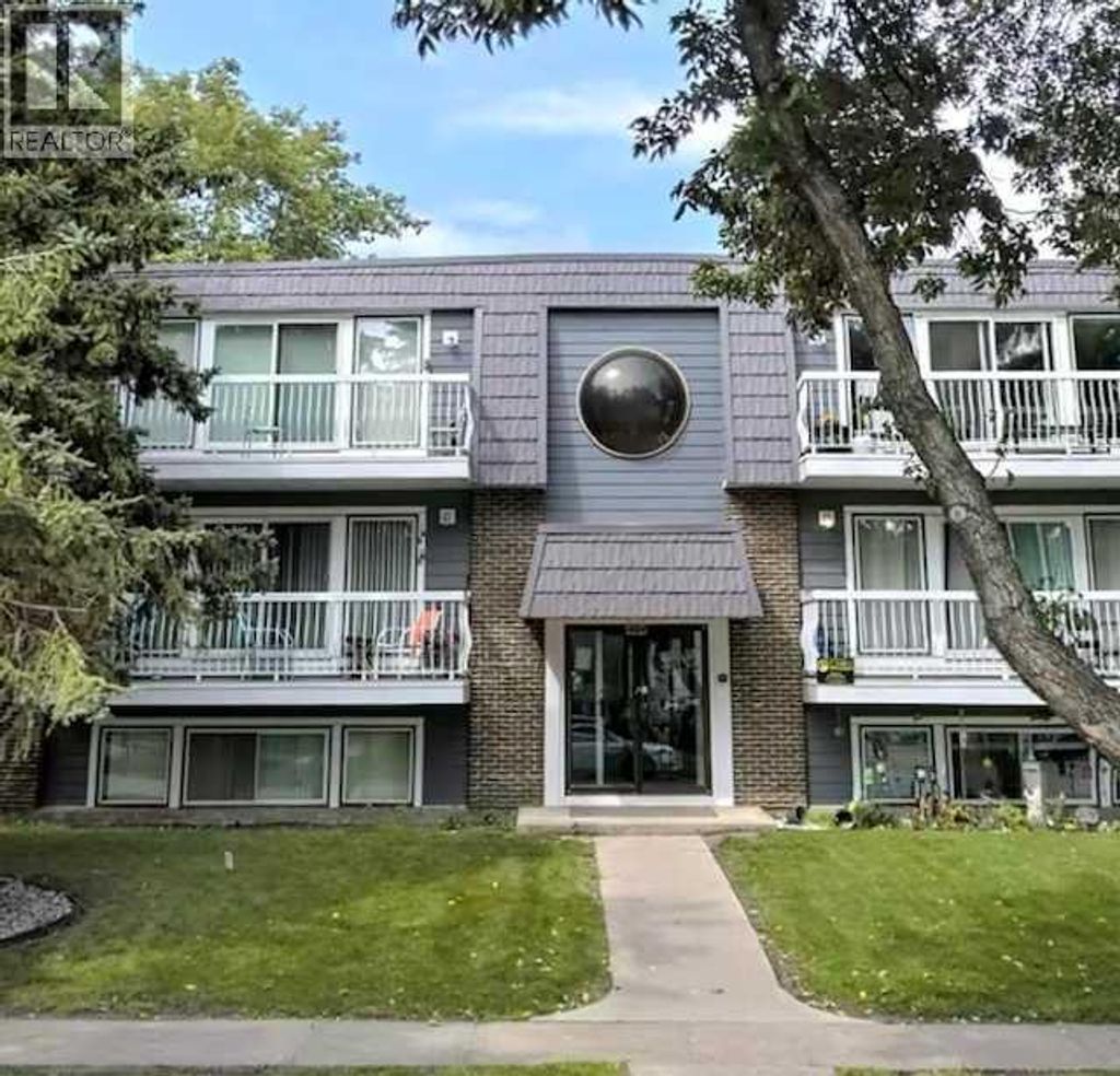 304, 4814 46 Street, Red Deer