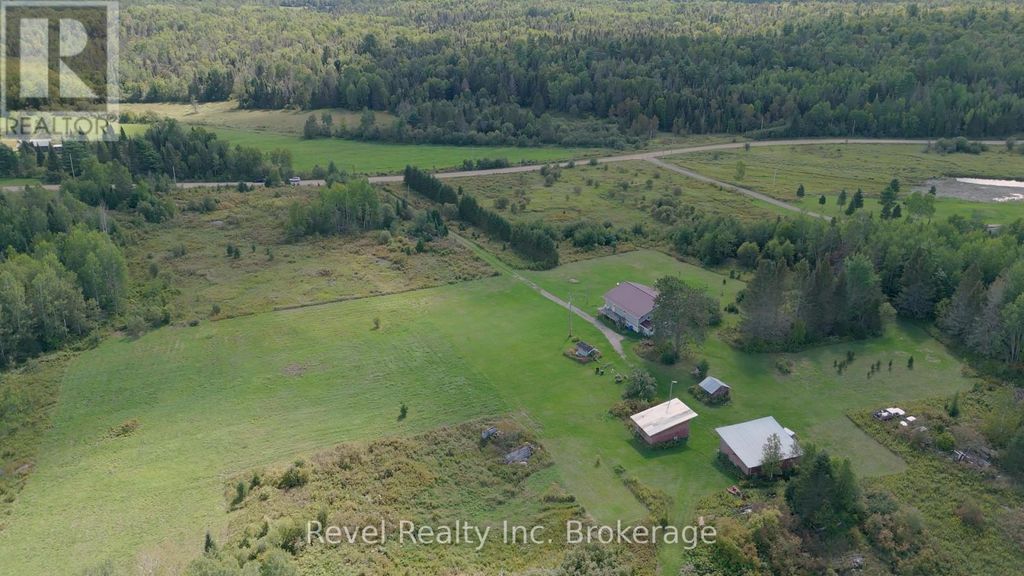 2395 Papineau Road, Papineau-Cameron (papineau Cameron)