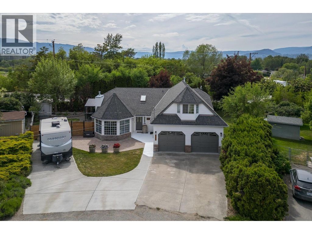 3418 Mariposa Court, Kelowna