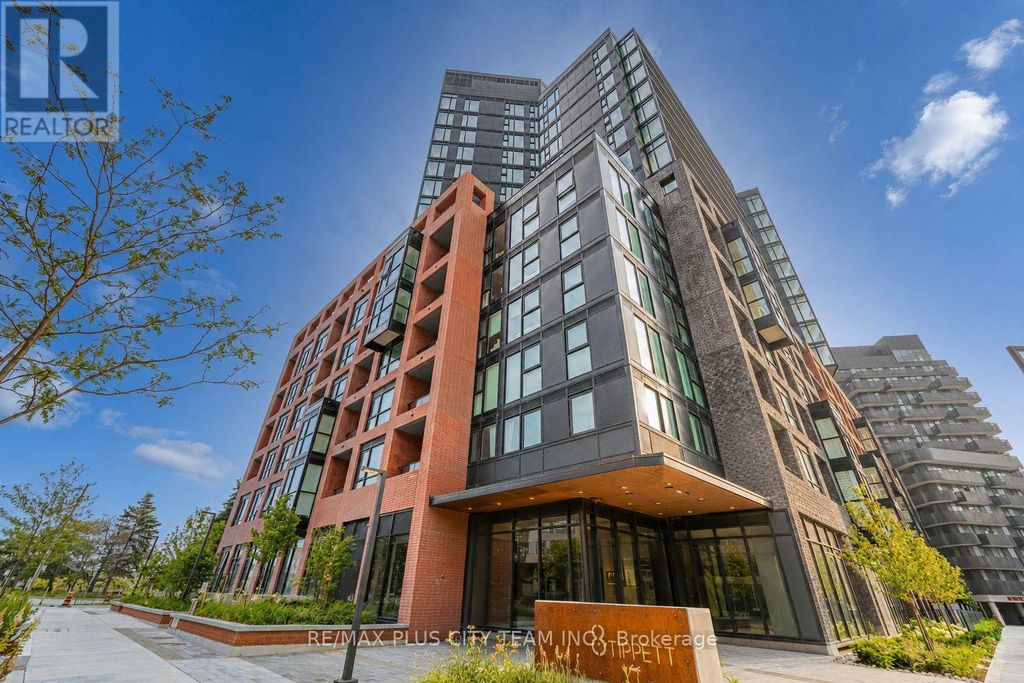 105 - 8 Tippett Road, Toronto (clanton Park)