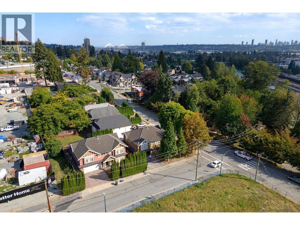 575 Alderson Avenue, Coquitlam