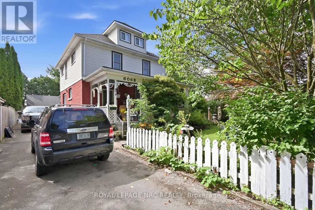 6068 Dixon Street, Niagara Falls (dorchester)