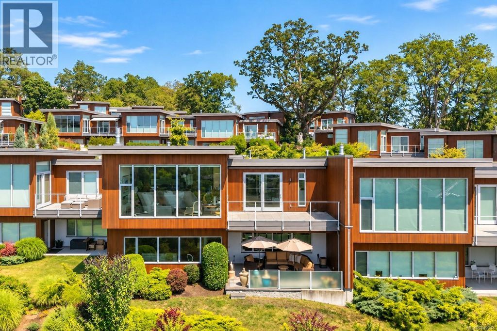 4022 Rainbow Hill Lane, Saanich