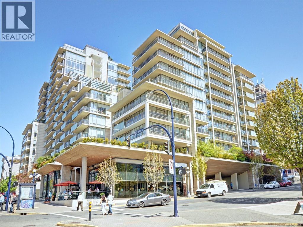 406 708 Burdett Ave, Victoria