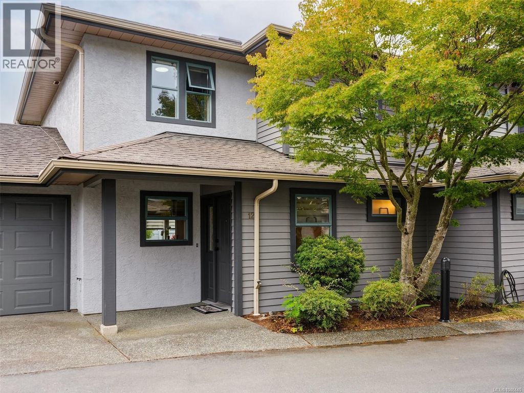 12 240 Burnside Rd E, Saanich