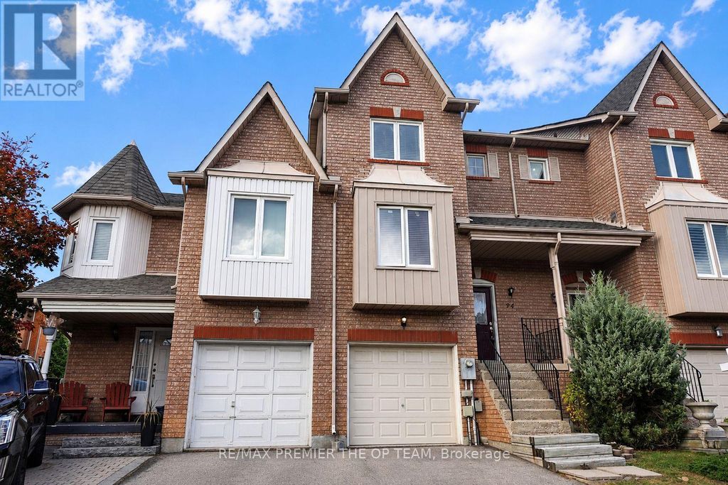 94 Kelso Crescent, Vaughan (maple)