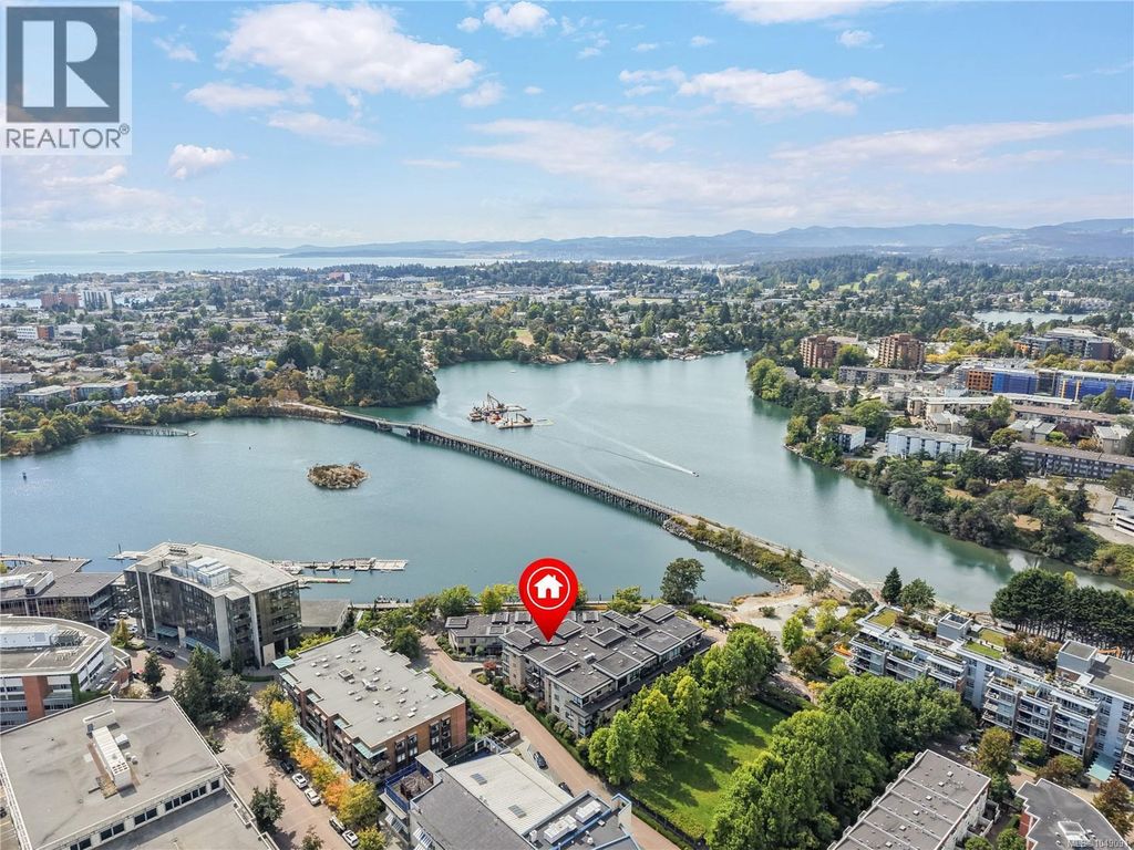 306 330 Waterfront Cres, Victoria