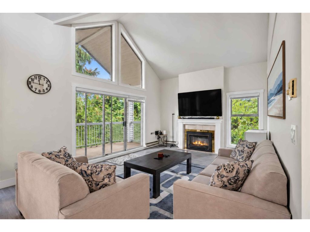 315 13918 72 Avenue, Surrey