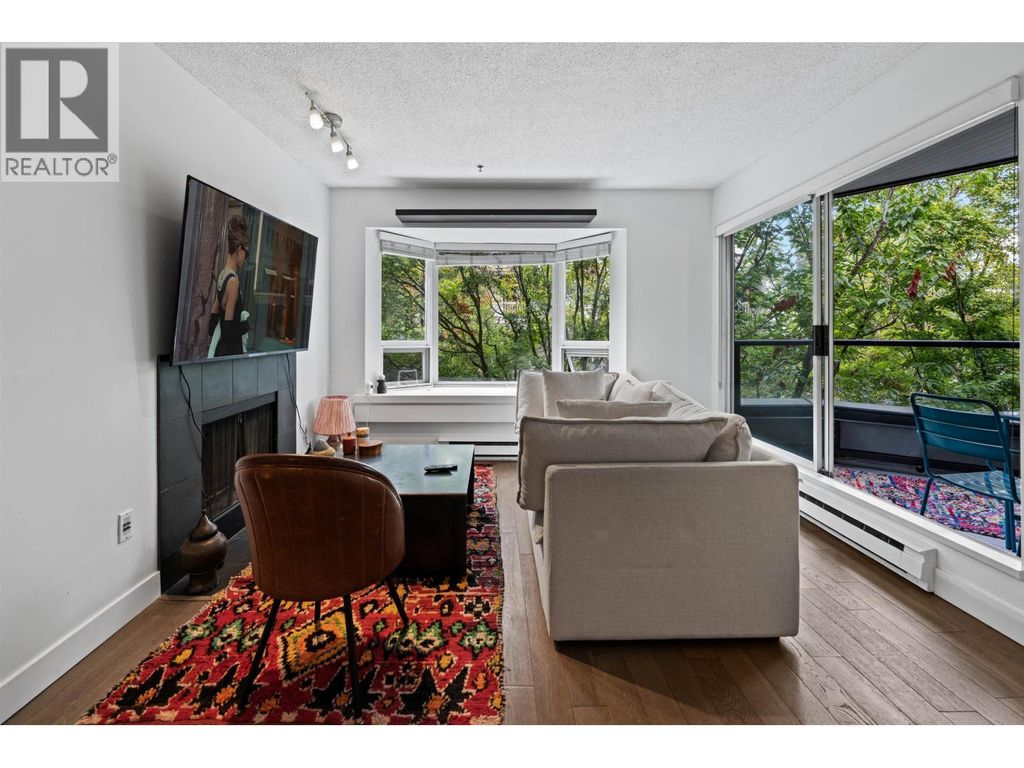 304 1925 W 2nd Avenue, Vancouver