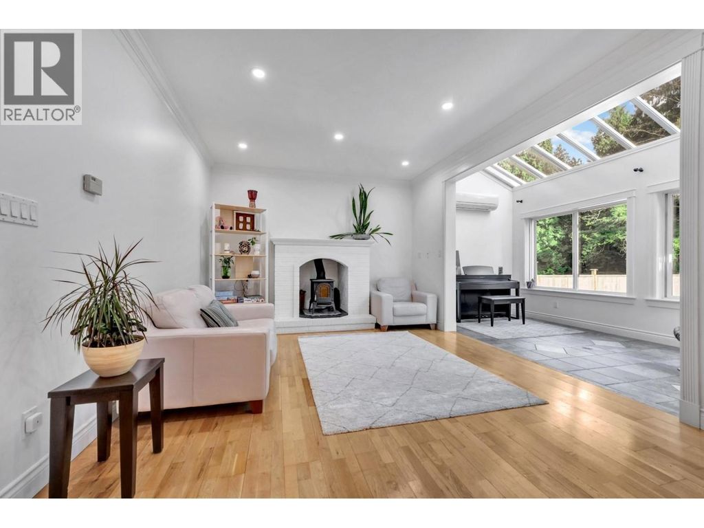 425 Tempe Crescent, North Vancouver