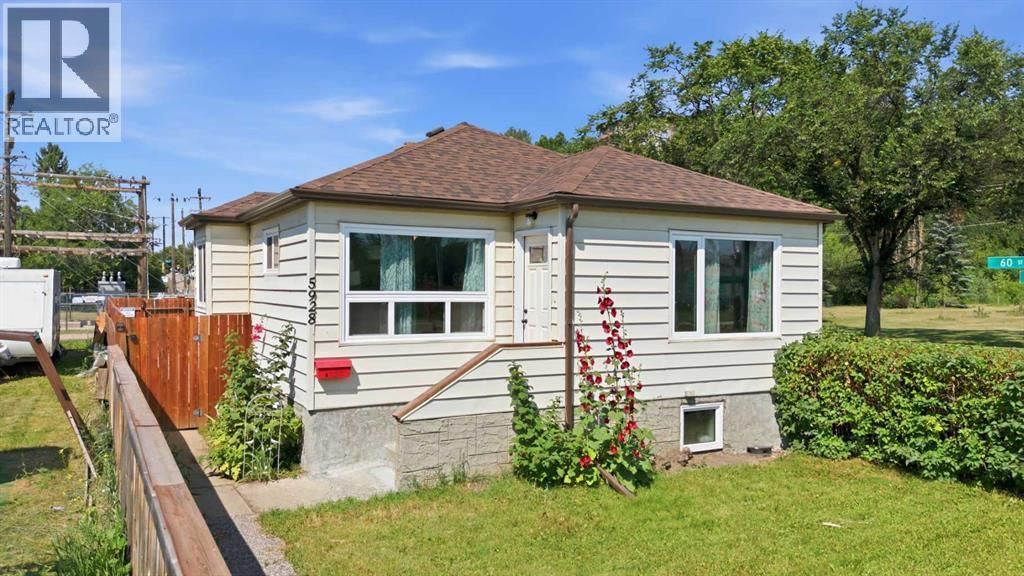 5928 51 Avenue, Red Deer