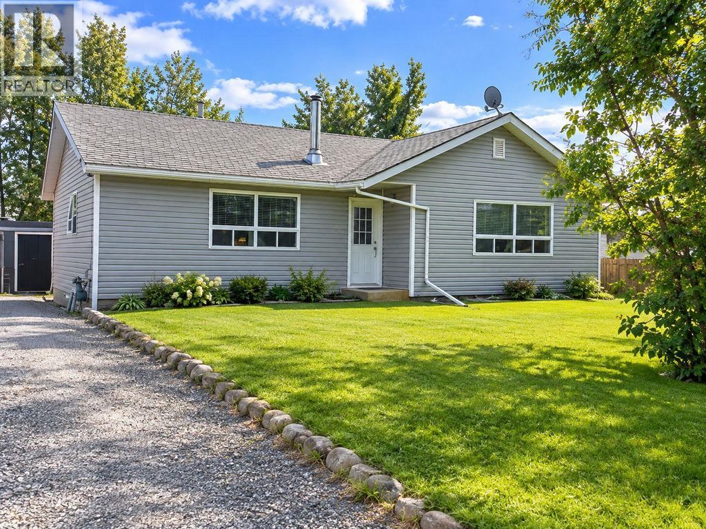 4704 Nicholson Road, Chetwynd