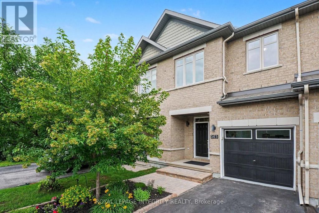 563 Remnor Avenue, Ottawa
