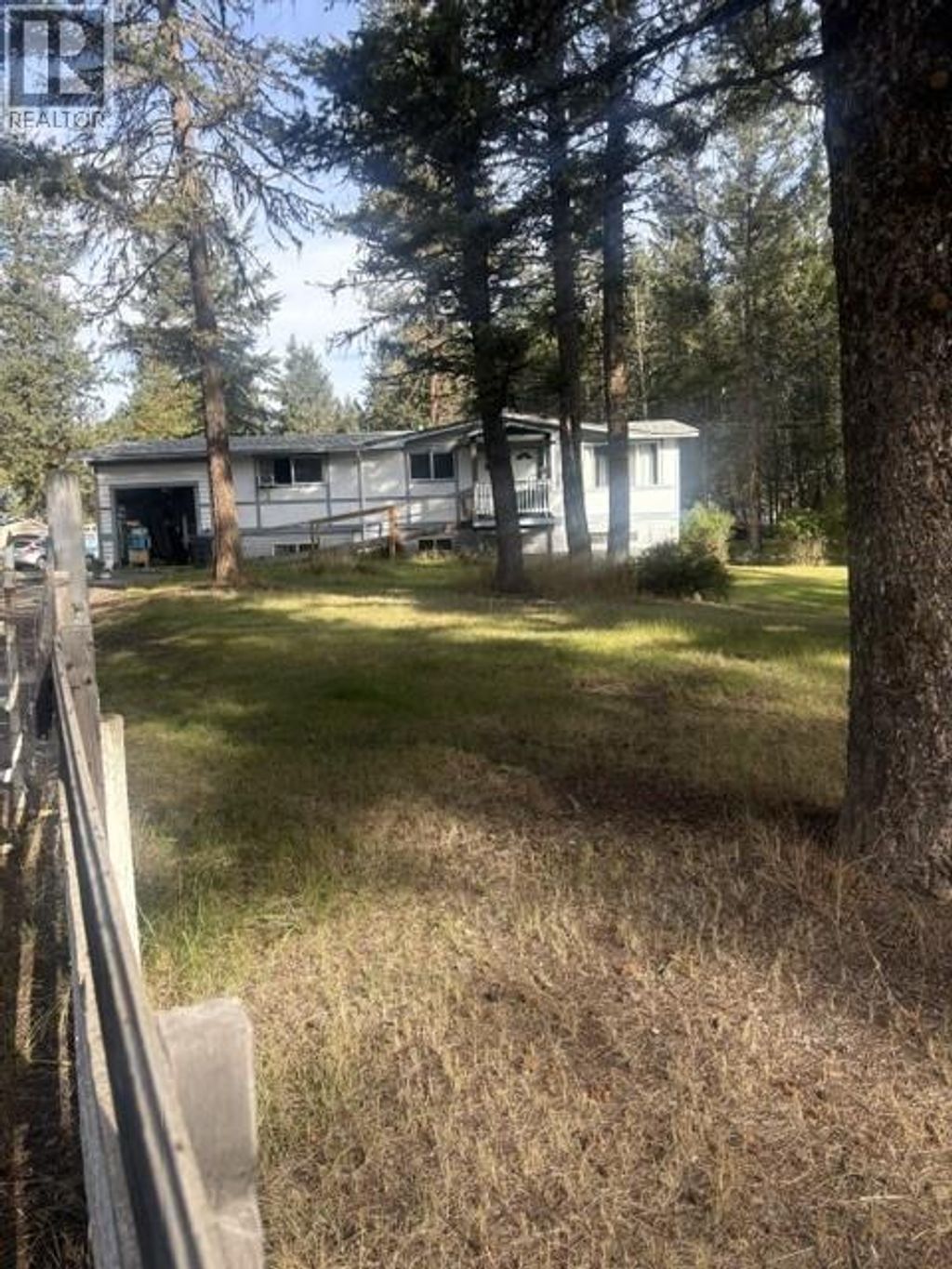 5044 Easzee Drive, 100 Mile House