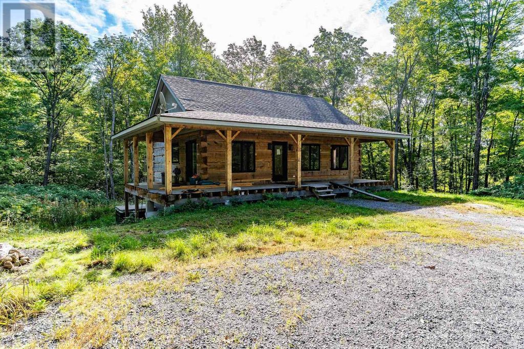 1029 Whiteside Road, Muskoka Lakes (medora)