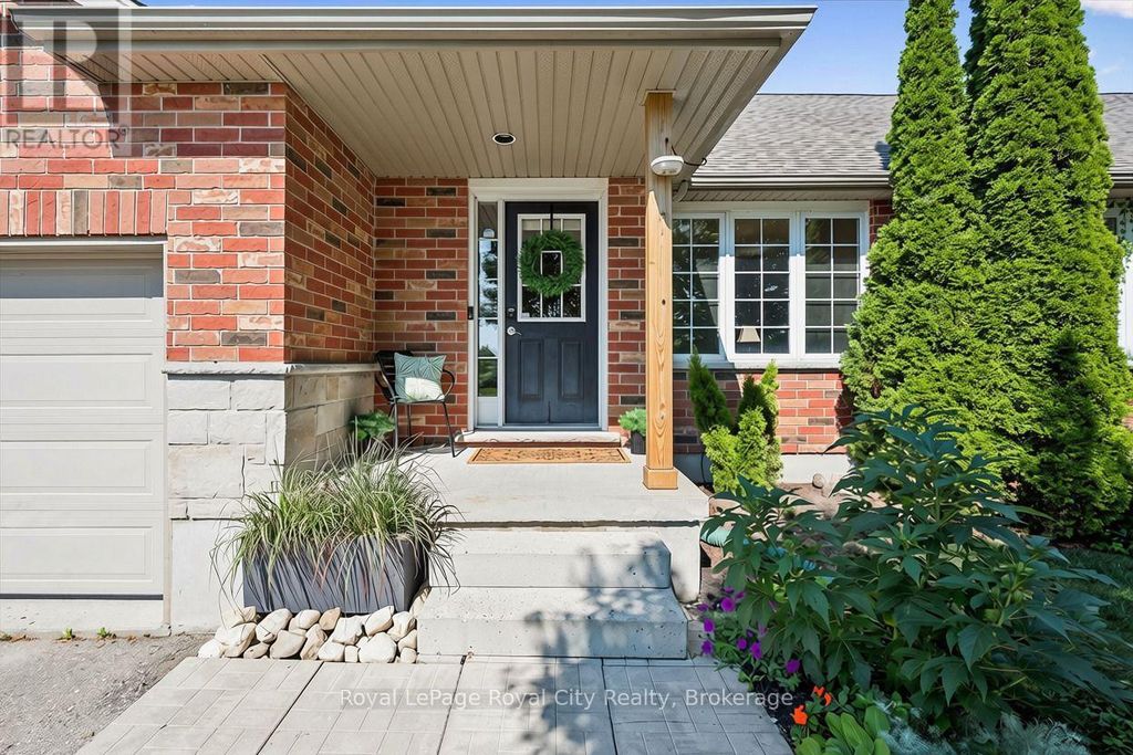 105 Spencer Drive, Centre Wellington (elora/salem)