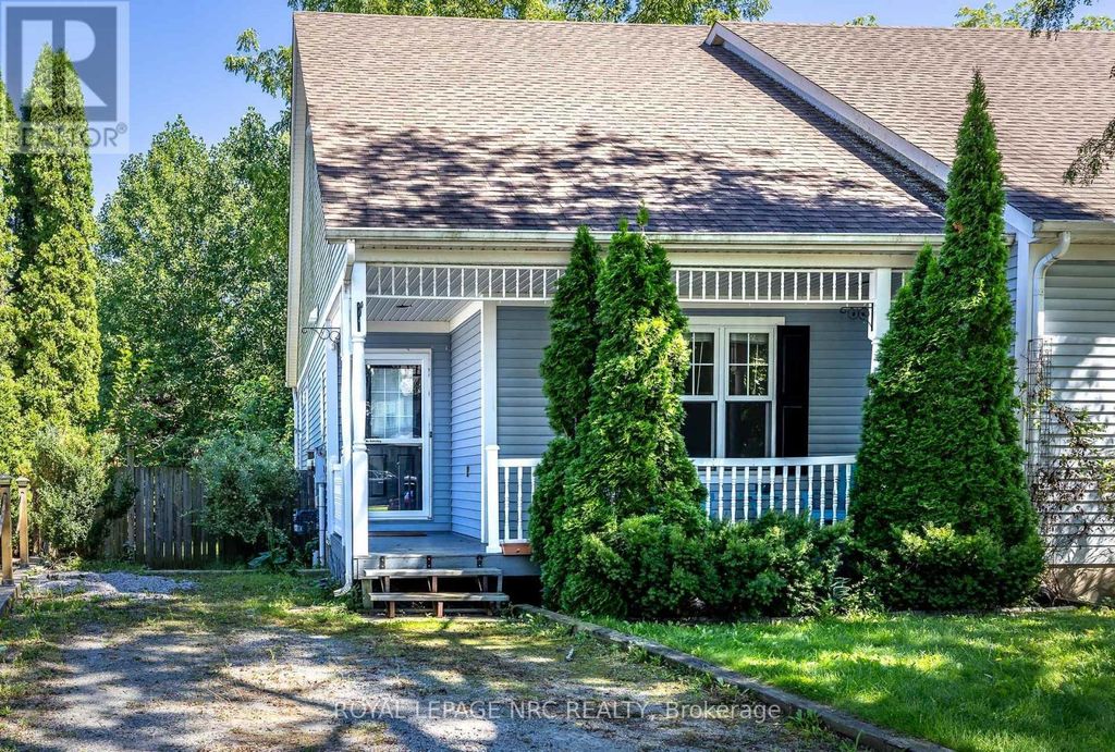 11 Willver Drive, St. Catharines (port Weller)