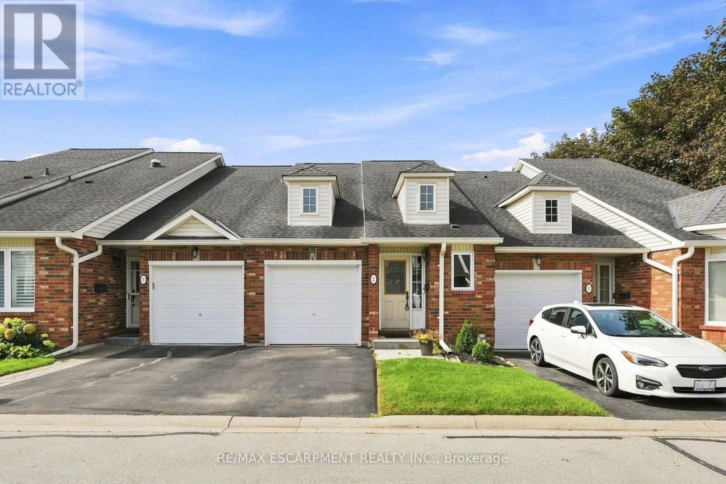 2 - 222 Fellowes Crescent, Hamilton (waterdown)