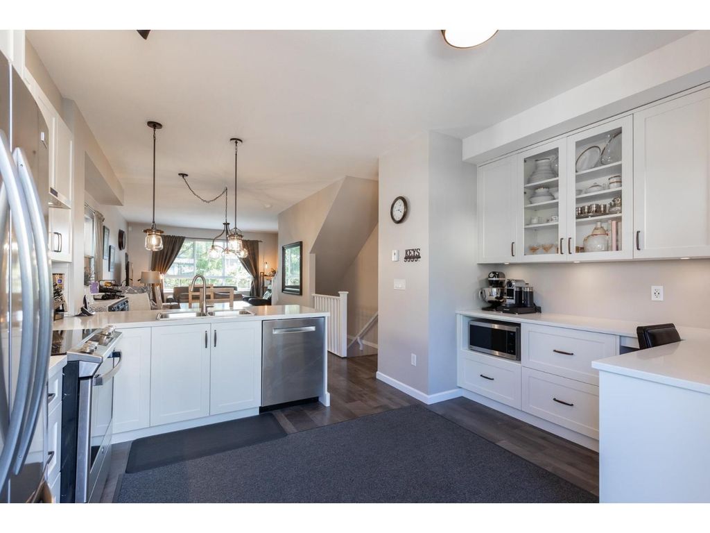 114 19505 68a Avenue, Surrey