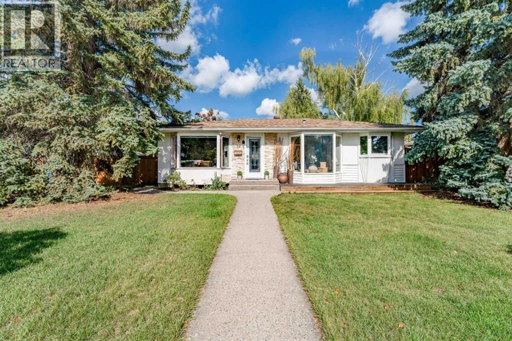 52 Windermere Road Sw, Calgary