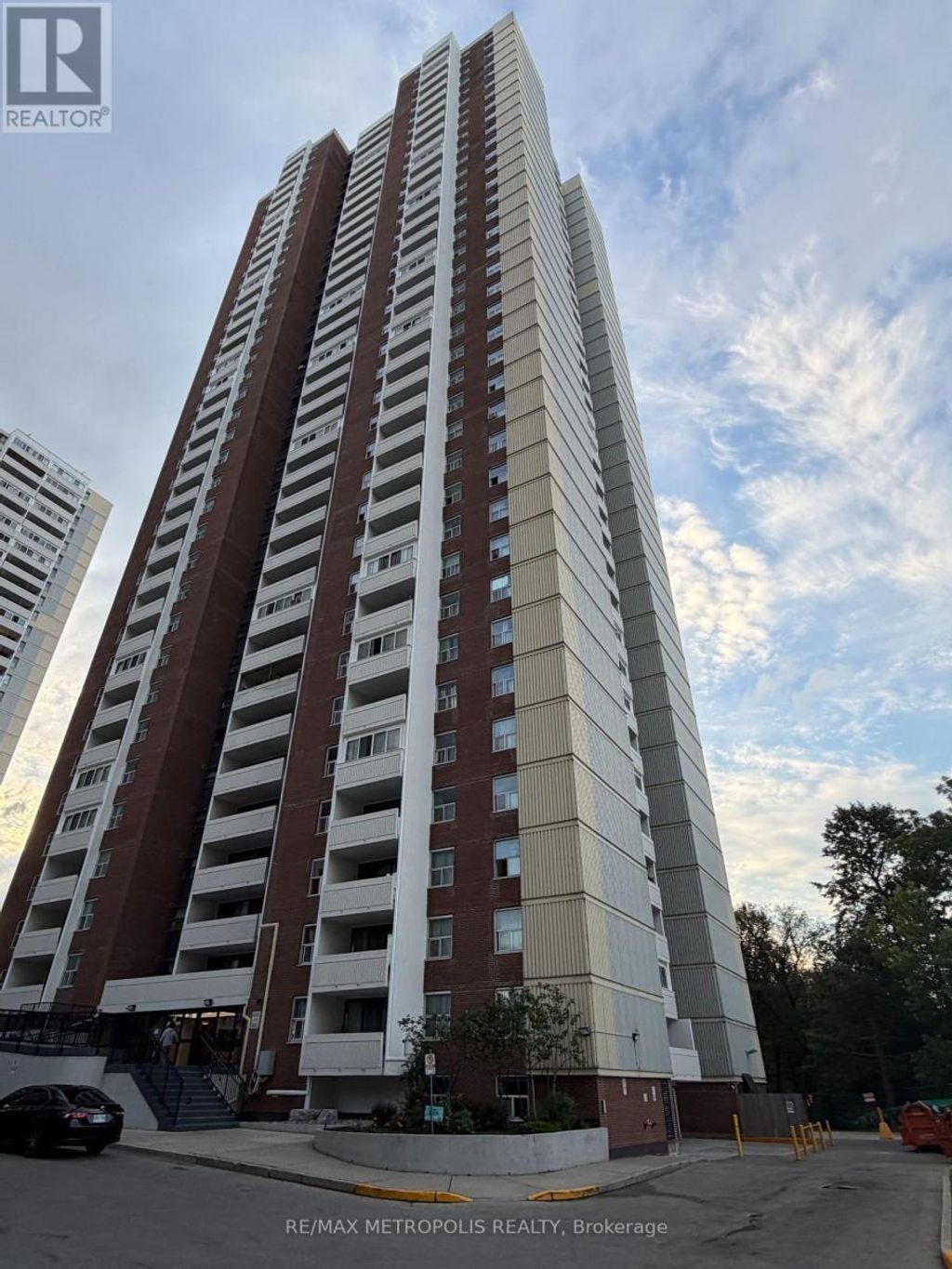 2803 - 3 Massey Square, Toronto (crescent Town)